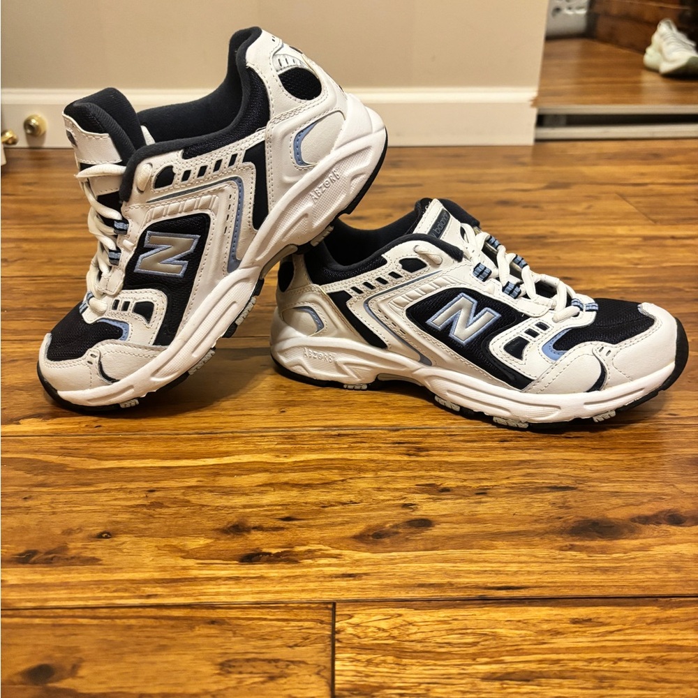 Womens New Balance 451 cwx451nf white and navy chunky sneakers Size 7.5